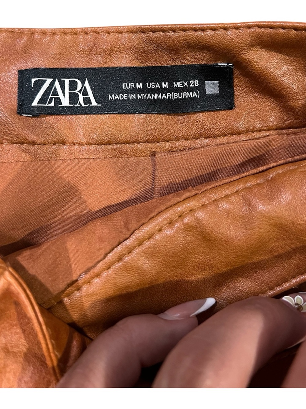 Zara Rust Brown Faux Leather Button-Front Mini Skirt with Belt size M. - Picture 4 of 10
